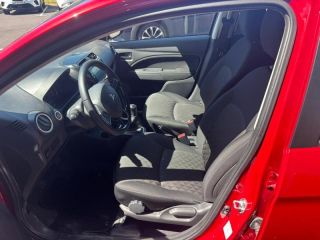 56000 : Hyundai Vannes - Park Lann Automobiles - MITSUBISHI Space Star - Space Star - Cardinal Red métallisé - Traction - Essence