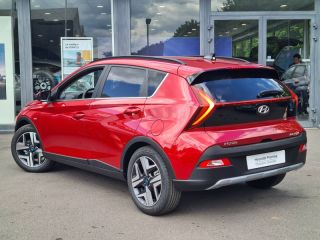 57100 : Hyundai Thionville - Théobald Automobiles - HYUNDAI Bayon - Bayon - Dragon Red Métal - Traction - Essence