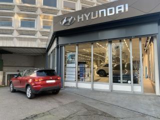 75013 : Hyundai Paris 13 - Bayard Automobiles - SEAT Arona - Arona - Rouge Passion - Traction - Essence