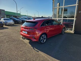 28500 : Hyundai Dreux Motors - KIA Ceed - Ceed - Rouge Rubis métallisé - Traction - Essence