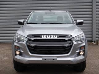 52000 : Hyundai Chaumont - Garage Michel Bazin - ISUZU D-Max - D-Max - Mercury Silver métalisé - Transmission intégrale enclenc - Diesel