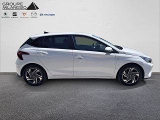13300 : Hyundai Salon de Provence - Cap Milanesio - HYUNDAI i20 Intuitive - i20 III - Blanc - Boîte manuelle - Essence sans plomb