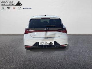 13300 : Hyundai Salon de Provence - Cap Milanesio - HYUNDAI i20 Intuitive - i20 III - Blanc - Boîte manuelle - Essence sans plomb