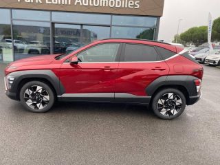 56000 : Hyundai Vannes - Park Lann Automobiles - HYUNDAI Kona - Kona - Ultimate Red métallisé - Traction - Hybride : Essence/Electrique