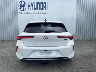 33110 : Hyundai Bordeaux Nord Le Bouscat - Sipa Automobiles - OPEL ASTRA Elegance Business - ASTRA (10/2021) - BLANC - Boîte automatique - Essence / Courant électrique