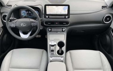 13200 : HYUNDAI Arles - Lexa Automobile - HYUNDAI KONA ELECTRIC Executive - KONA ELECTRIQUE - Noir - Automate à fonct. Continu - Courant électrique