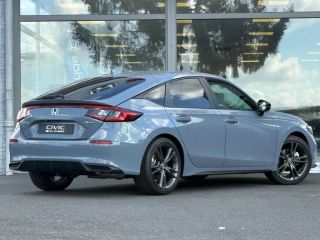 57200 : Hyundai Sarreguemines - Theobald Automobiles - HONDA Civic - Civic - Gris Météore Nacré - Traction - Hybride : Essence/Electrique