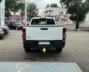 84120 : Hyundai PERTUIS - SA PEDINIELLI - ISUZU D-MAX B - D-MAX III - BLANC - Boîte automatique - Diesel