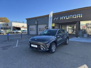 84120 : Hyundai PERTUIS - SA PEDINIELLI - HYUNDAI KONA Creative - KONA II - Gris - Boîte manuelle - Essence sans plomb