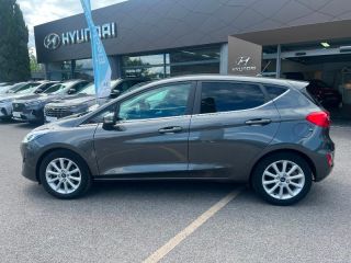 64100 : Hyundai Bayonne - Oceanic Auto - FORD Fiesta - Fiesta - GRIS F - Traction - Essence