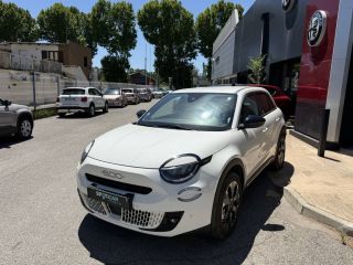 04100 : Hyundai Manosque - Pedinielli - FIAT 600 La Prima - 600 - Blanc - Boîte automatique - Essence sans plomb