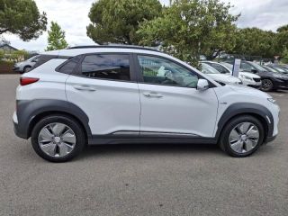 56000 : Hyundai Vannes - Park Lann Automobiles - HYUNDAI Kona - Kona - Chalk White Métal - Traction - Electrique