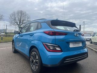 21300 : Hyundai Dijon - Privilège Automobiles - HYUNDAI KONA ELECTRIC Intuitive - KONA ELECTRIC (12/2020-08/2023) - Bleu - Automate à fonct. Continu - Courant électrique