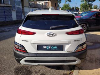 04100 : Hyundai Manosque - Pedinielli - HYUNDAI KONA HYBRID Intuitive - KONA - Blanc - Automate sequentiel - Essence / Courant électrique