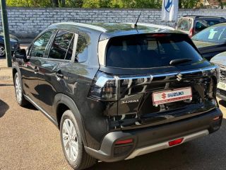 89100 : Hyundai Sens - APS - SUZUKI S-Cross - S-Cross - Cosmic Black Pearl métallisée - Traction - Hybride : Essence/Electrique