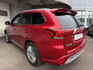 21300 : Hyundai Dijon - Privilège Automobiles - MITSUBISHI OUTLANDER PHEV Instyle - OUTLANDER III - Rouge - Automate à fonct. Continu - Essence / Courant électrique