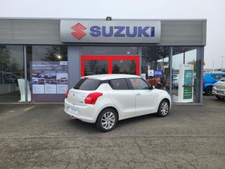 28600 : Hyundai Chartres - Alliance Automobile - SUZUKI Swift - Swift - Pure White Pearl métallisé - Traction - Essence/Micro-Hybride
