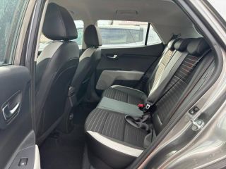 89100 : Hyundai Sens - APS - KIA Stonic - Stonic - Gris Météore métallisé - Traction - Essence