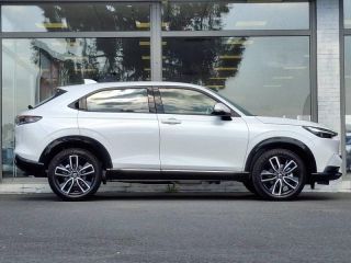 57200 : Hyundai Sarreguemines - Theobald Automobiles - HONDA HR-V - HR-V - Blanc Perle Premium Nacré - Traction - Hybride : Essence/Electrique