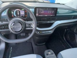 33260 : Hyundai Arcachon - Sipa Automobiles - FIAT 500e BERLINE MY22 SERIE 1 STEP 2 Icône - 500 III ELECTRIQUE - Gris - Automate à fonct. Continu - Courant électrique