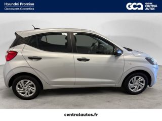 69300 : Hyundai Lyon Nord - Groupe Central Autos - HYUNDAI i10 Initia - i10 III - Gris - Boîte manuelle - Essence sans plomb