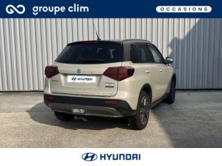 40990 : Hyundai Dax - i-AUTO - SUZUKI Vitara - Vitara - So&#039;Color Savanna Ivory/Black métal - Transmission intégrale - Hybride : Essence/Electrique