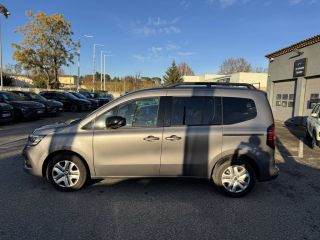 84120 : Hyundai PERTUIS - SA PEDINIELLI - RENAULT KANGOO Techno - KANGOO III - Gris - Boîte automatique - Essence sans plomb