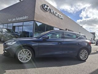 56000 : Hyundai Vannes - Park Lann Automobiles - SEAT Leon - Leon - Gris Magnétique Métal - Traction - Essence/Micro-Hybride
