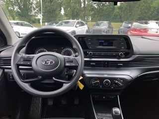 49070 : Hyundai Angers - Oceane Automobiles - HYUNDAI i20 Initia - i20 III - Blanc - Boîte manuelle - Essence sans plomb