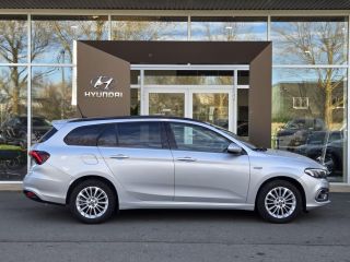 77240 : Hyundai Melun - CAP FOURNIER - FIAT TIPO STATION WAGON MY21 Life Plus - TIPO II - Gris - Boîte manuelle - Essence sans plomb