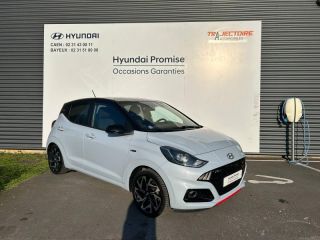 14100 : Hyundai Lisieux - Trajectoire Automobiles - HYUNDAI i10 - i10 - Slate Blue/Toit Phantom Black - Traction - Essence