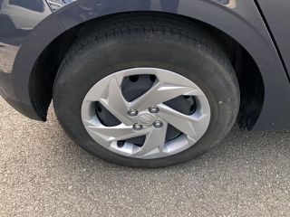 49070 : Hyundai Angers - Oceane Automobiles - HYUNDAI i20 Initia - i20 III - Gris - Boîte manuelle - Essence sans plomb