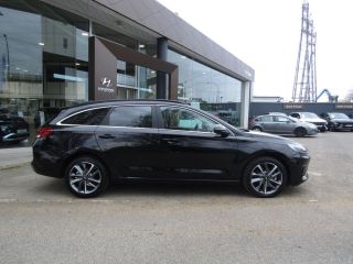 91100 : Hyundai Corbeil-Essonnes - CAP Fournier - HYUNDAI i30 SW Creative - i30 III - Noir - Boîte séquentielle - Essence sans plomb