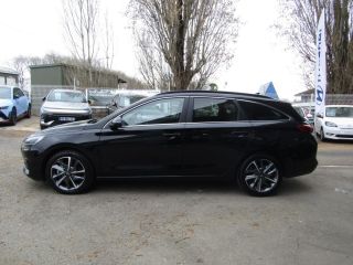 91100 : Hyundai Corbeil-Essonnes - CAP Fournier - HYUNDAI i30 SW Creative - i30 III - Noir - Boîte séquentielle - Essence sans plomb