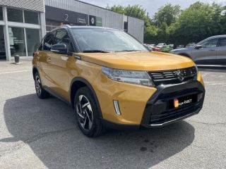 78000 : Hyundai Versailles - SOCOHY - SUZUKI Vitara - Vitara - So'Color Solar Yellow Pearl/Black métal - Traction - Essence/Micro-Hybride