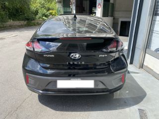 75013 : Hyundai Paris 13 - Bayard Automobiles - HYUNDAI Ioniq - Ioniq - Phantom black - Traction - Hybride rechargeable : Essence/Electrique