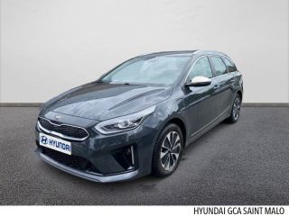 35400 : Hyundai Saint-Malo - GCA - KIA Ceed SW - Ceed SW - Gris Acier métallisé - Traction - Hybride rechargeable : Essence/Electrique