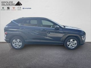 13300 : Hyundai Salon de Provence - Cap Milanesio - HYUNDAI KONA Creative - KONA (02/2023) - DENIM BLUE - Boîte manuelle - Essence sans plomb