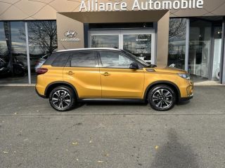 28600 : Hyundai Chartres - Alliance Automobile - SUZUKI Vitara - Vitara - So&#039;Color Solar Yellow Pearl/Black métal - Transmission intégrale - Hybride : Essence/Electrique