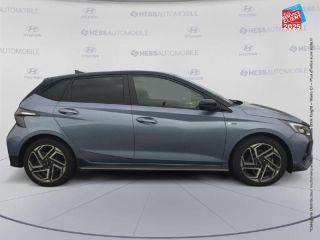51100 : Hyundai Reims - HESS Automobile - HYUNDAI i20 - i20 - Meta Blue Métal/Toit+rétros Black - Traction - Essence