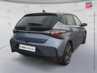 51100 : Hyundai Reims - HESS Automobile - HYUNDAI i20 - i20 - Meta Blue Métal/Toit+rétros Black - Traction - Essence