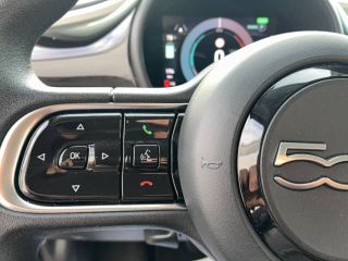 33140 : Hyundai Bordeaux Sud Villenave d'Ornon - Sipa Automobiles - FIAT 500e BERLINE Passion - 500 III - Blanc - Automate à fonct. Continu - Courant électrique