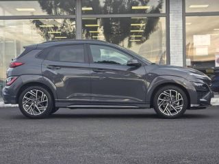 57200 : Hyundai Sarreguemines - Theobald Automobiles - HYUNDAI Kona - Kona - Dark Night Métal - Traction - Essence/Micro-Hybride