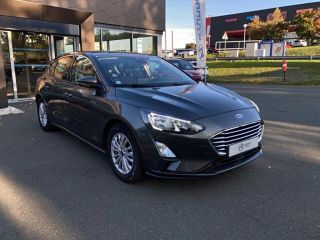 49070 : Hyundai Angers - Oceane Automobiles - FORD FOCUS Titanium - FOCUS IV - Gris - Boîte manuelle - Essence sans plomb