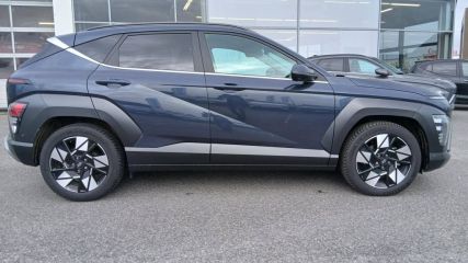 60880 : Hyundai Compiègne - Groupe PROTEA - HYUNDAI KONA Executive - KONA II - BLEU - Automate sequentiel - Essence / Courant électrique