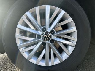 59223 : Hyundai Roncq - Valauto - VOLKSWAGEN T-roc - T-roc - BLEU RAVENNA -  - Essence