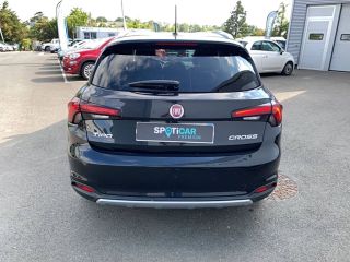 33140 : Hyundai Bordeaux Sud Villenave d&#039;Ornon - Sipa Automobiles - FIAT TIPO CROSS 5 PORTES Plus - TIPO II - NOIR - Boîte manuelle - Essence sans plomb