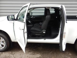 52000 : Hyundai Chaumont - Garage Michel Bazin - ISUZU D-Max - D-Max - Spash White - Transmission intégrale enclenc - Diesel