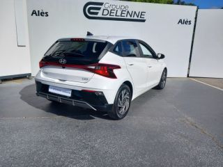 30100 : Hyundai Alès - Auto Hall - HYUNDAI i20 Intuitive - i20 III - Blanc - Automate sequentiel - Essence sans plomb