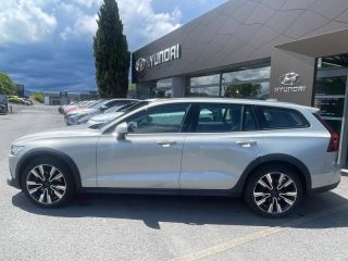 64100 : Hyundai Bayonne - Oceanic Auto - VOLVO V60 Cross Country - V60 Cross Country - Blanc Bouleau Métallisé - Transmission intégrale - Diesel